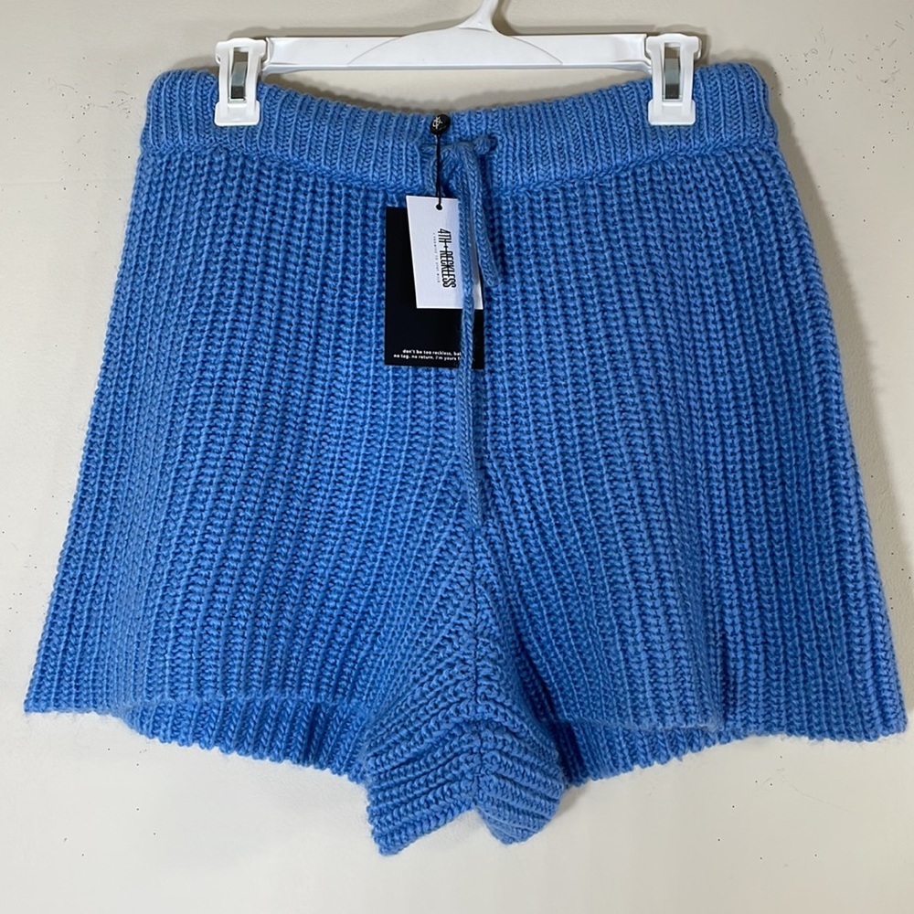 Elegant Blue Knit High Waist Shorts
